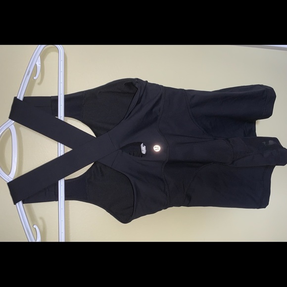 Black lululemon tank top - Picture 1 of 2